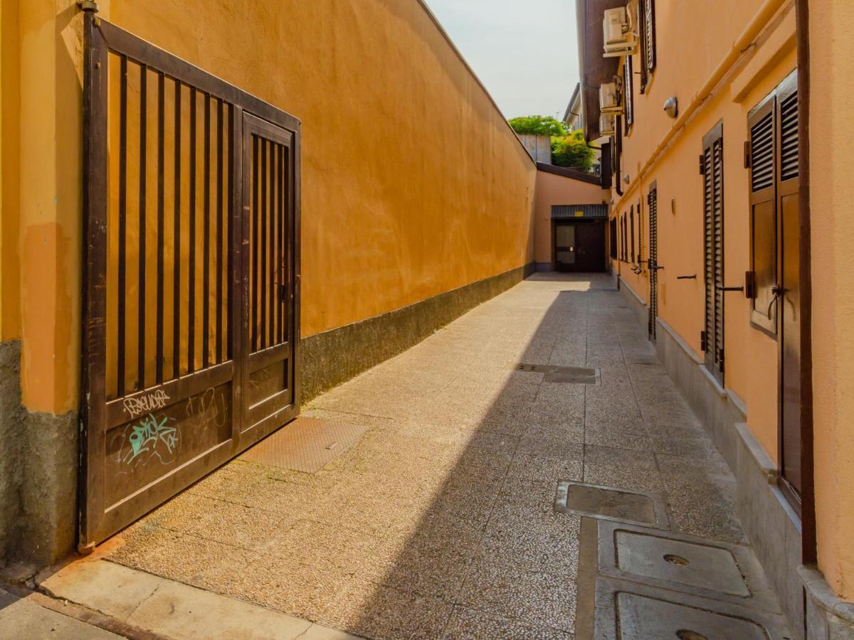 Navigli-Tortona - Aesthetic Suite มิลาน ภายนอก รูปภาพ