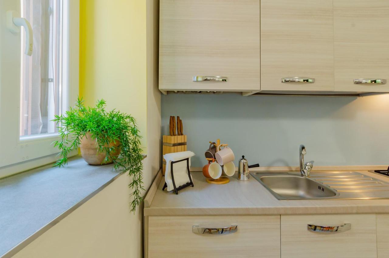 Navigli-Tortona - Aesthetic Suite มิลาน ภายนอก รูปภาพ